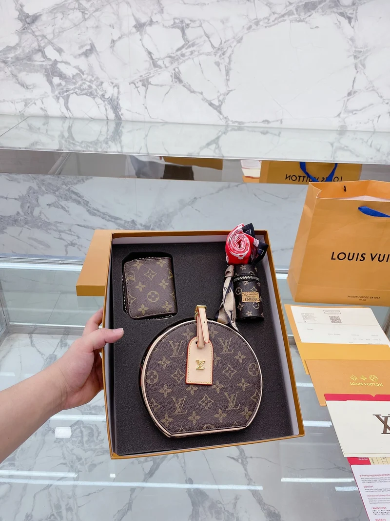 Louie Chapeau Bag Set