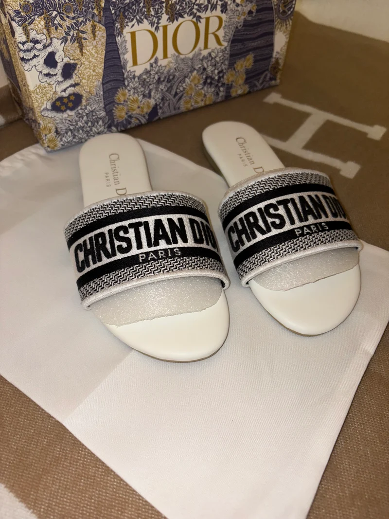 Diora Paris Sandals