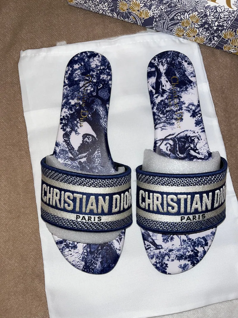 Diora Sandals