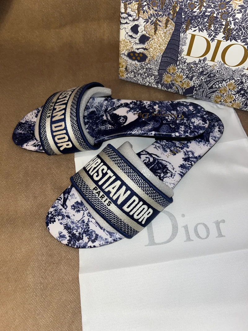 Diora Sandals