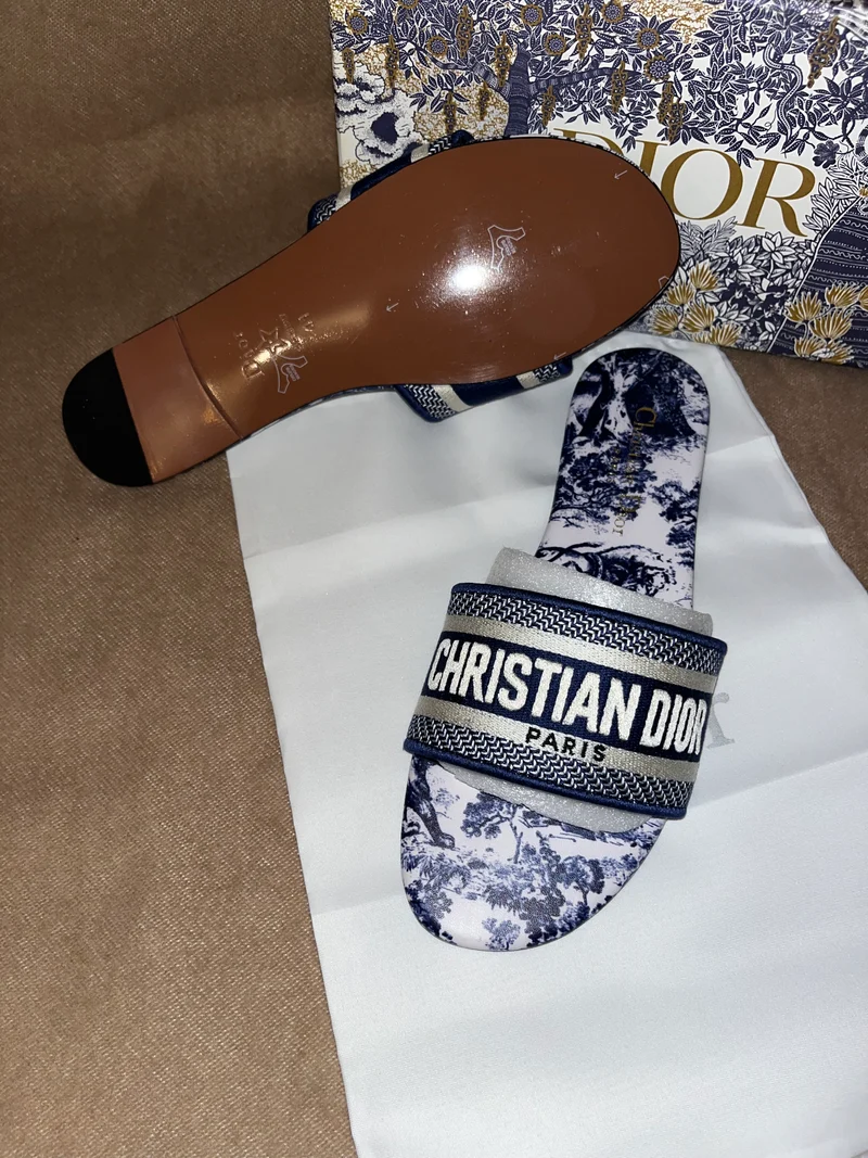 Diora Sandals