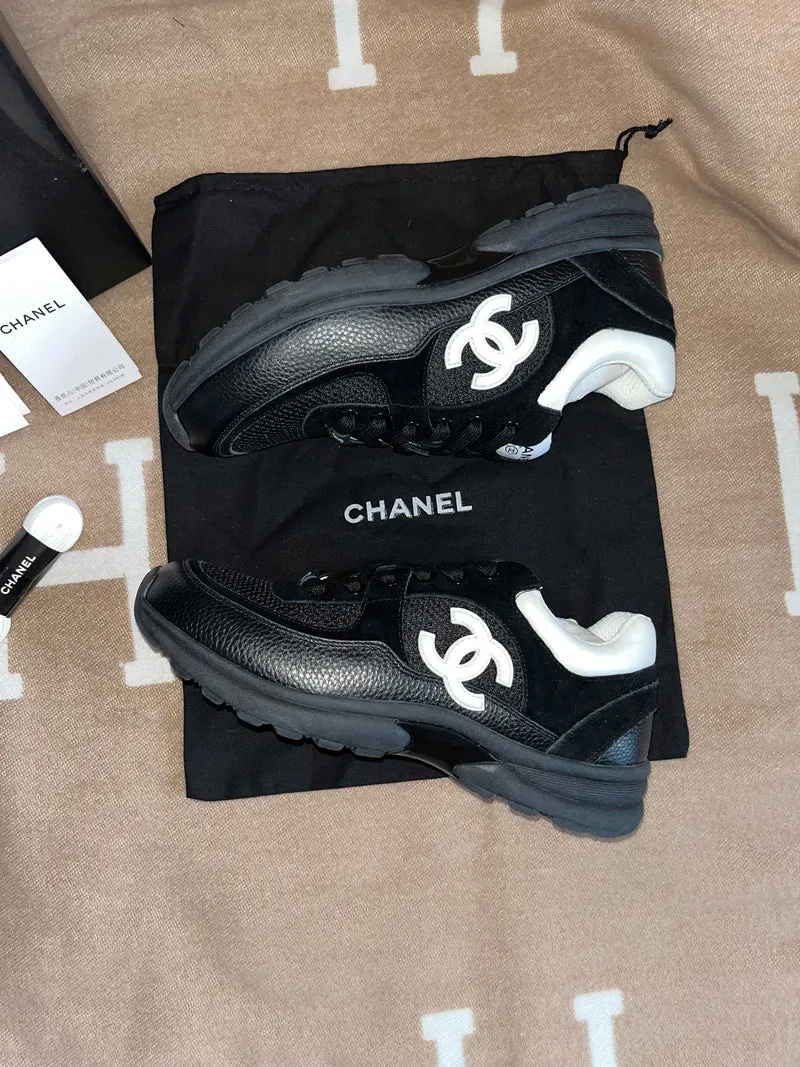 Black & White Runner Trainers