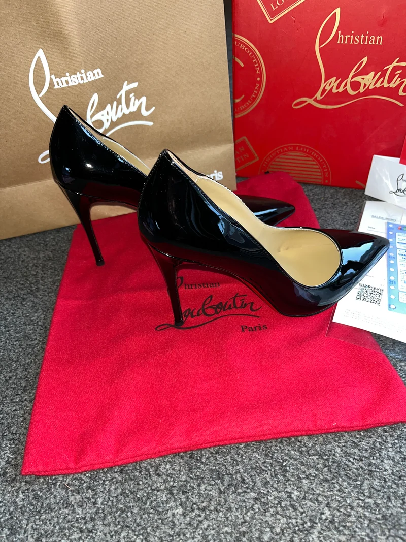 Black Red Bottomed Heels