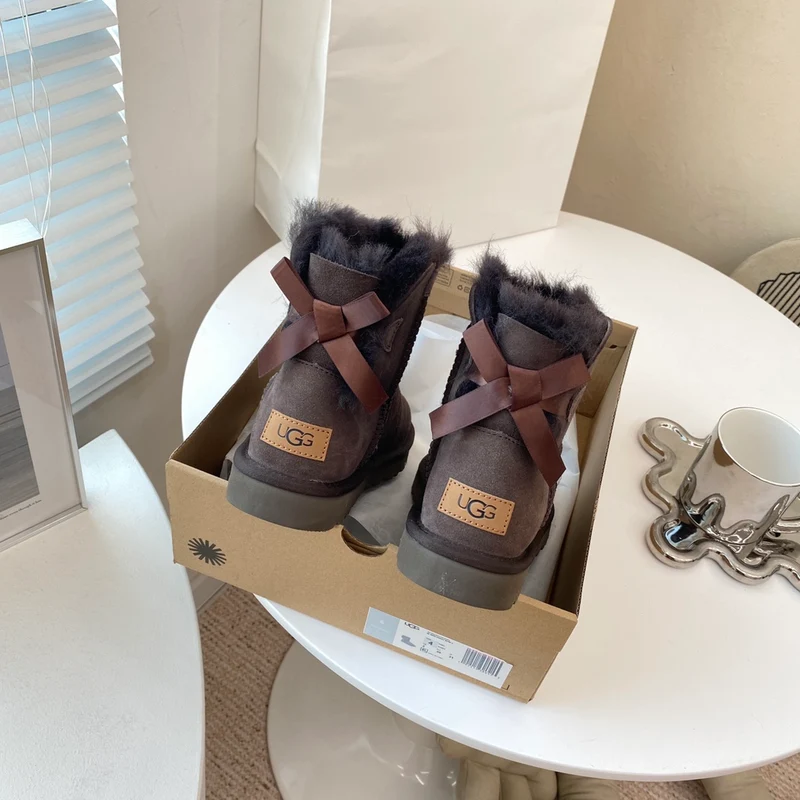 Bow Ugg Boots