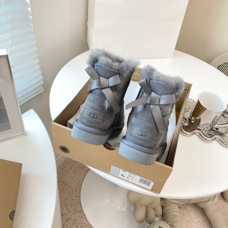 Bow Ugg Boots
