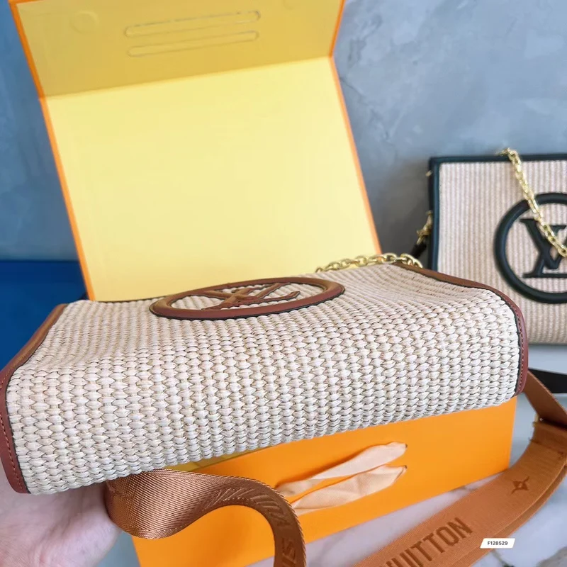 Chain Clutch Bag