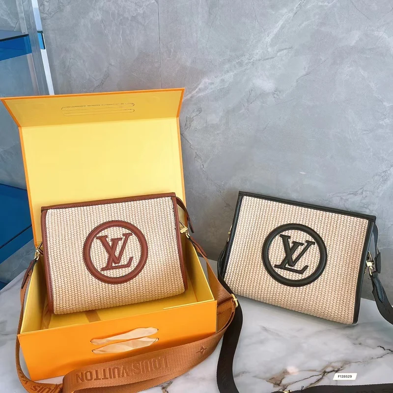 Chain Clutch Bag