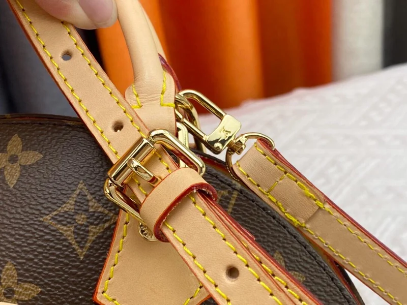 Louie Oval Bag