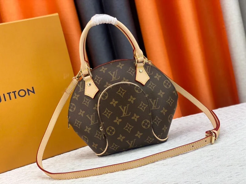 Louie Oval Bag