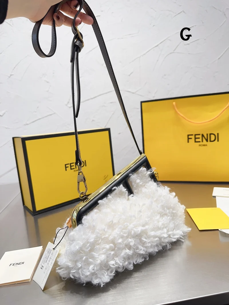 Fluffy FIFI Bag
