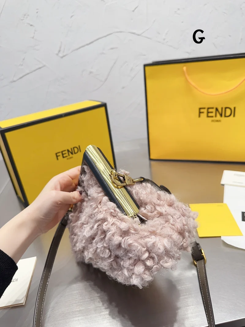 Fluffy FIFI Bag