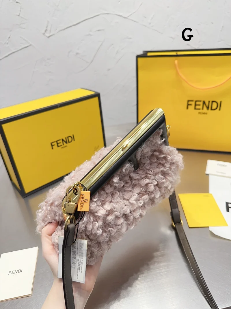 Fluffy FIFI Bag