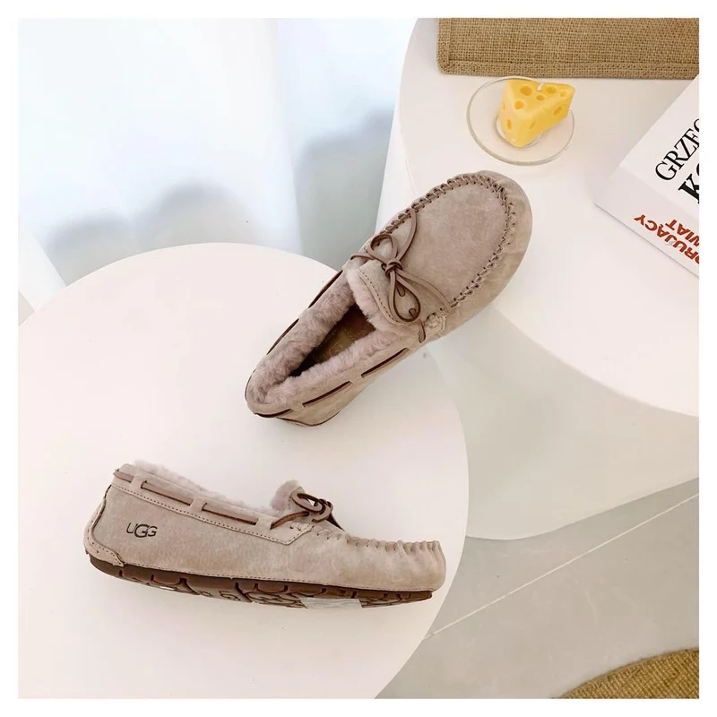 Bow Ugg Slippers