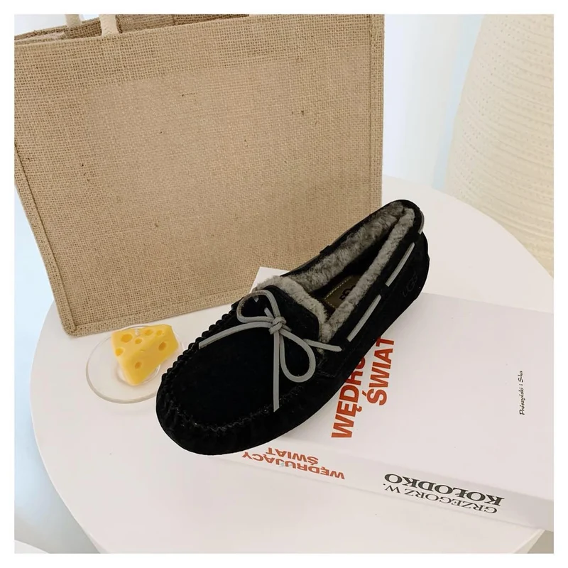 Bow Ugg Slippers