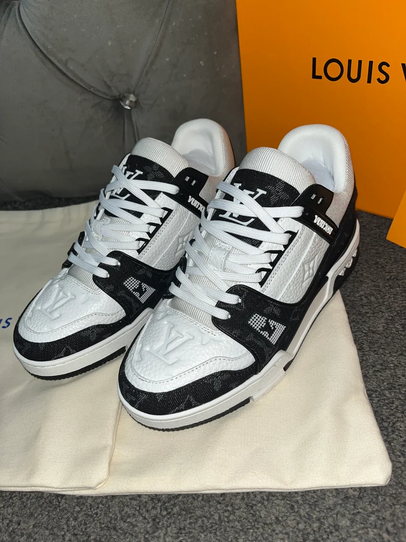 Black & White Trainers