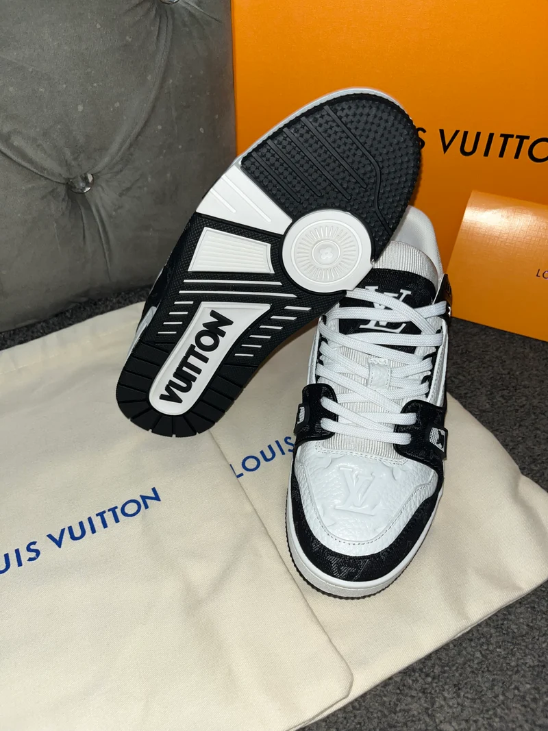 Black & White Trainers
