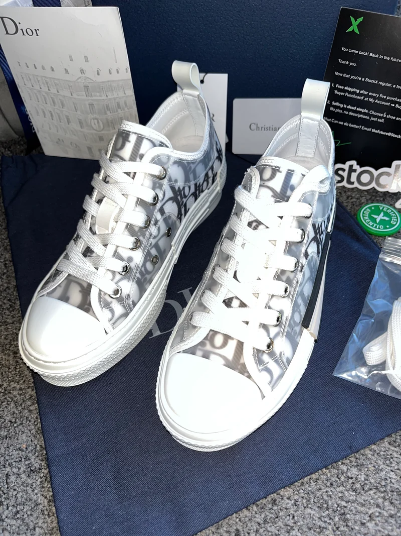Low Paris Trainers