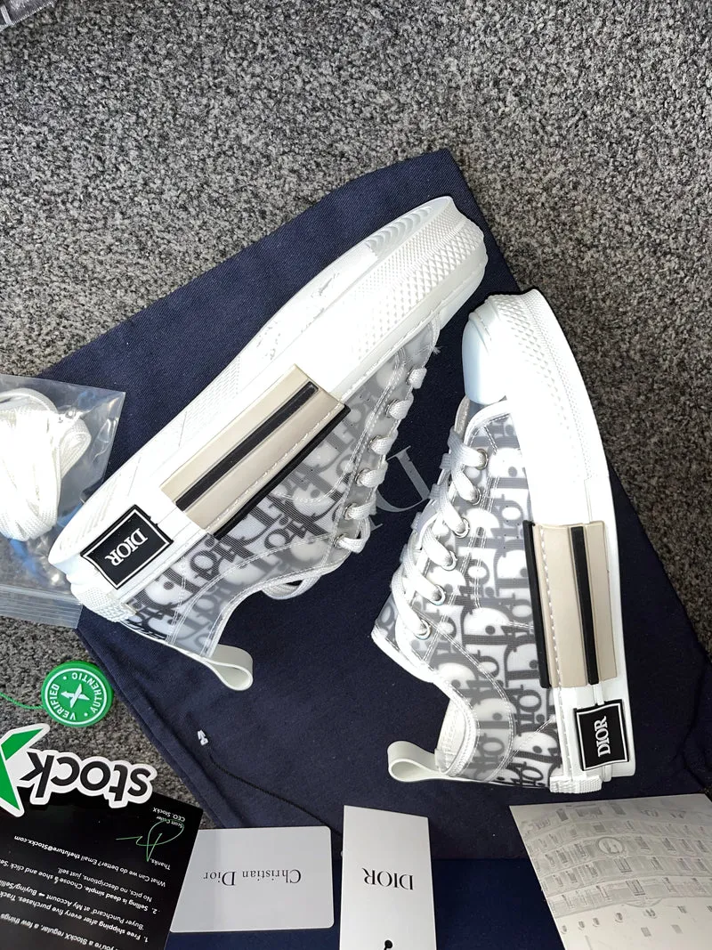 Low Paris Trainers