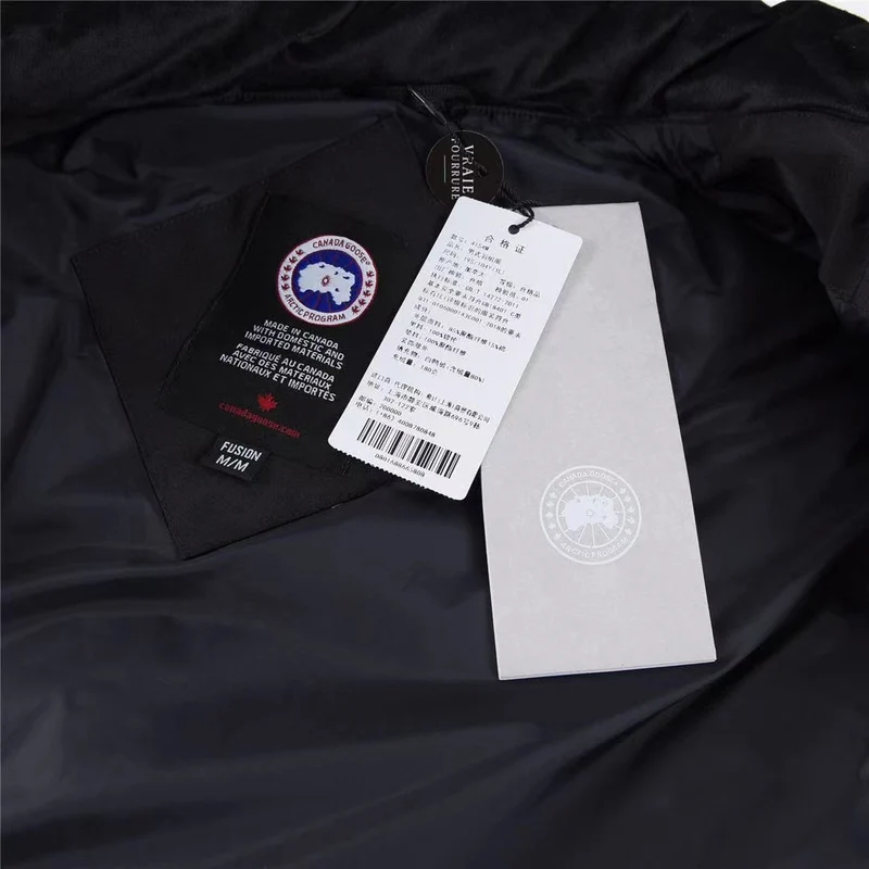 Black Bodywarmer Goose