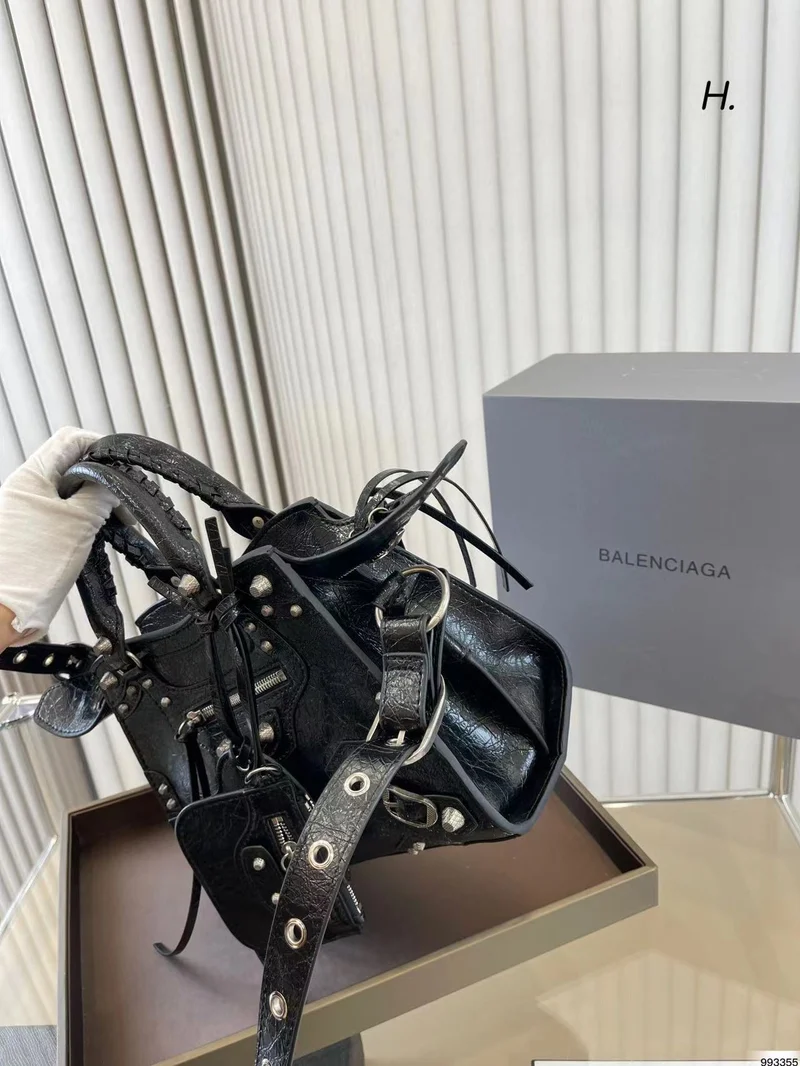 Baleny Shoulder Bag
