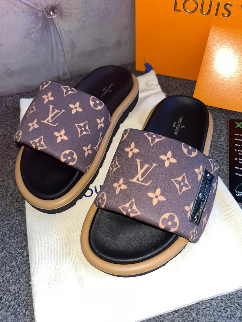Pillow Sliders Original