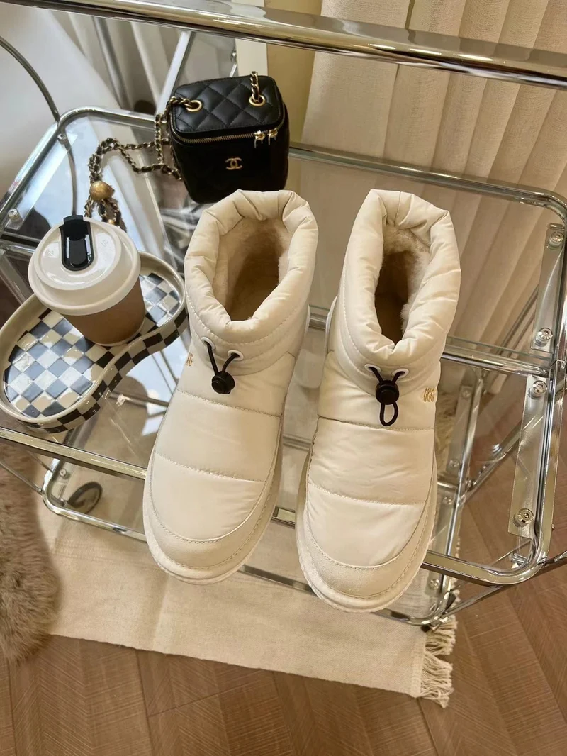 Snow Boots