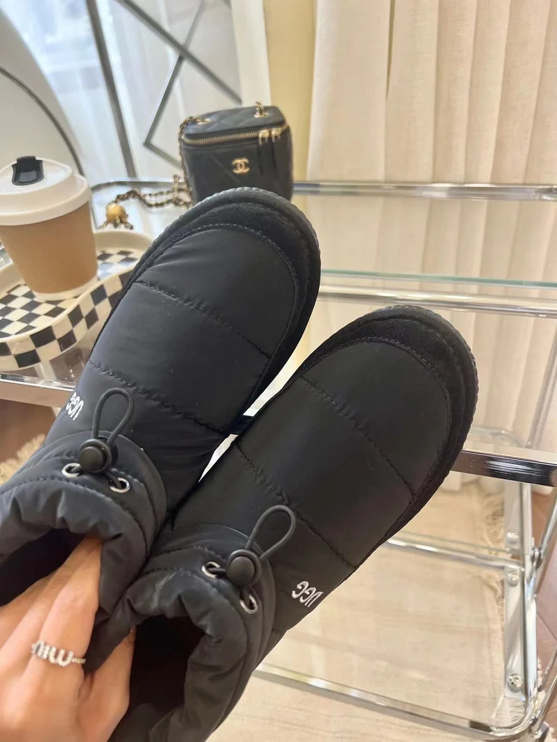 Snow Boots