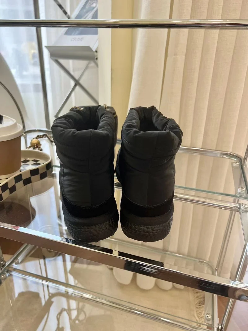 Snow Boots