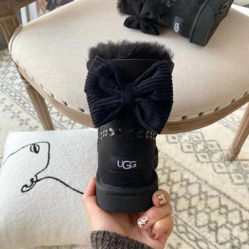 Bow Boots