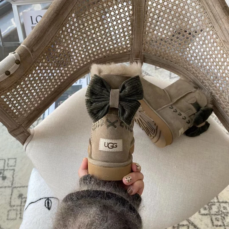 Bow Boots