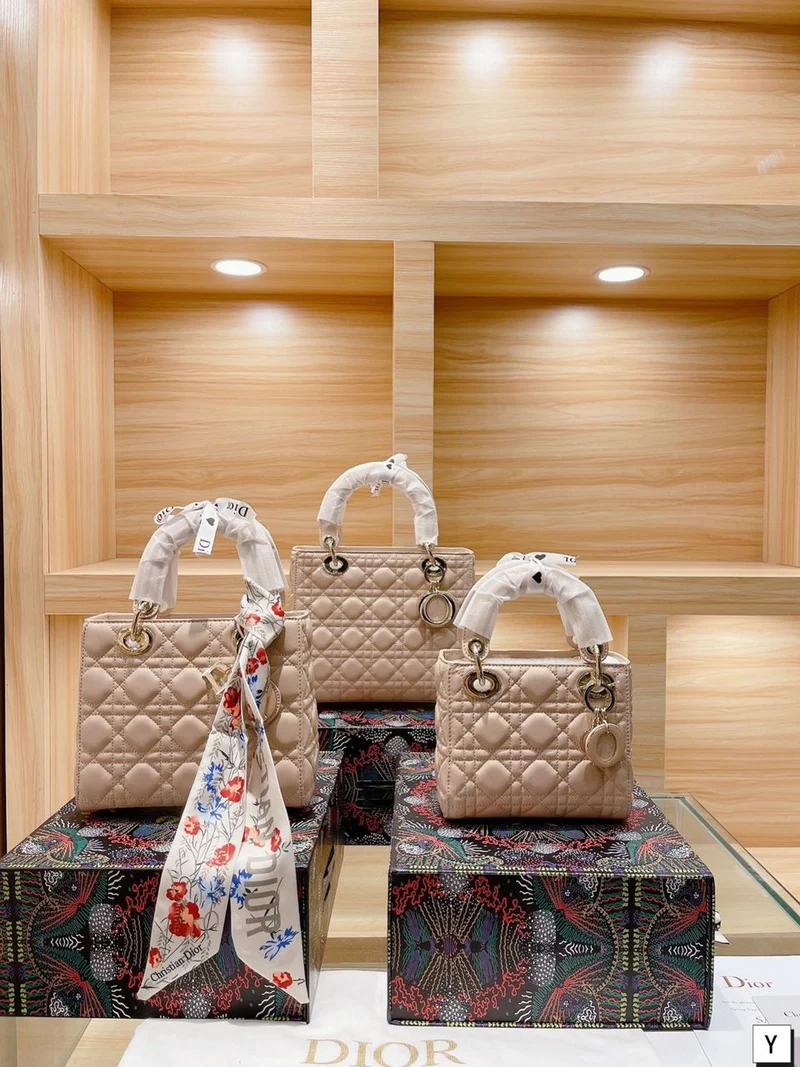 Lady Leather Bag