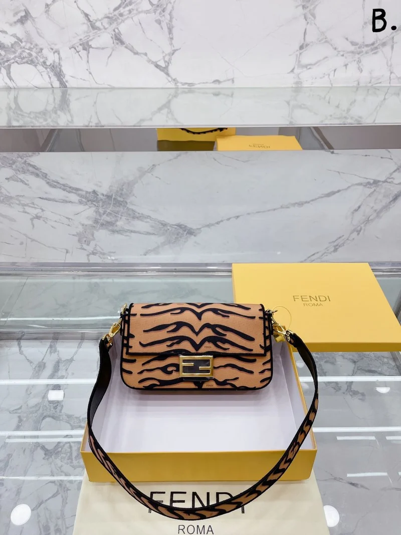 FIFI Shoulder Bag