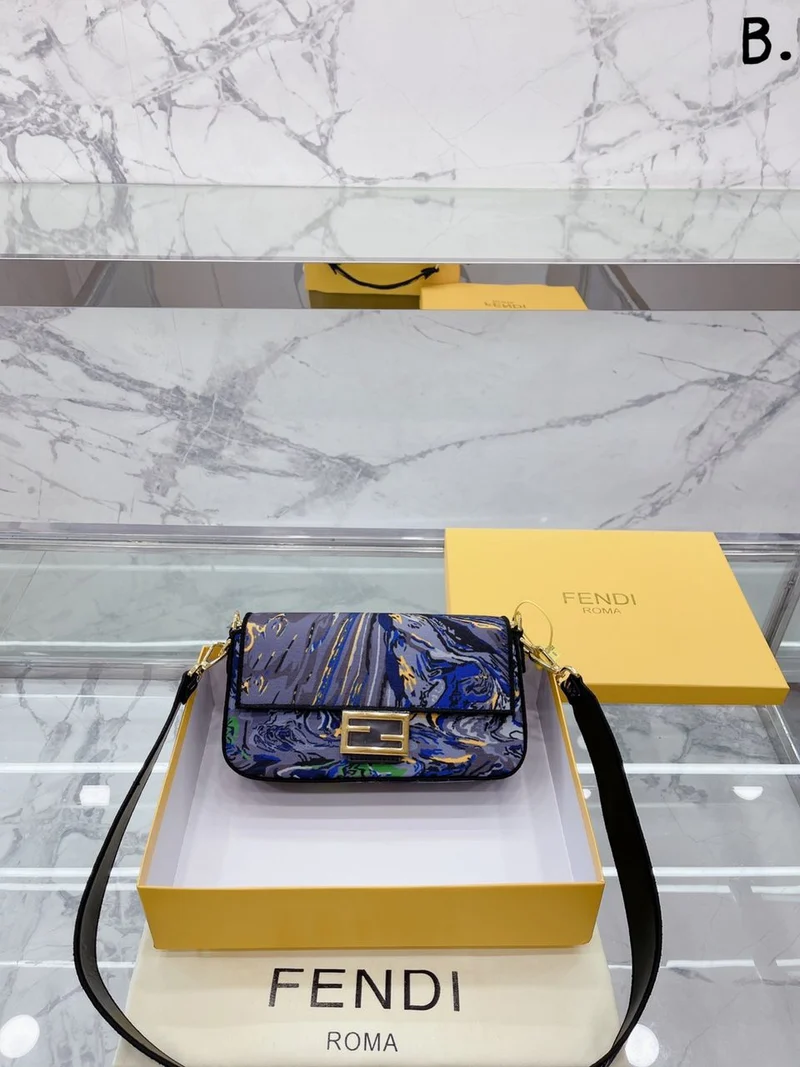 FIFI Shoulder Bag