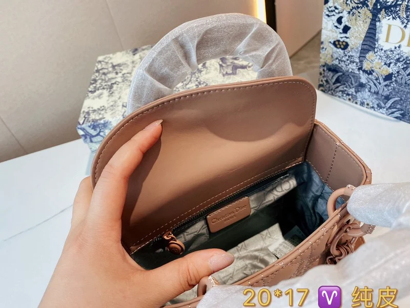 20cm Lady Leather Bag