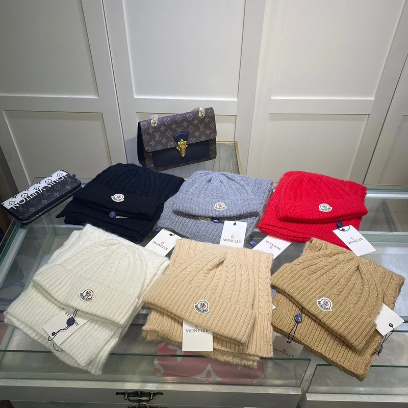 Knitted Hat & Scarf Set