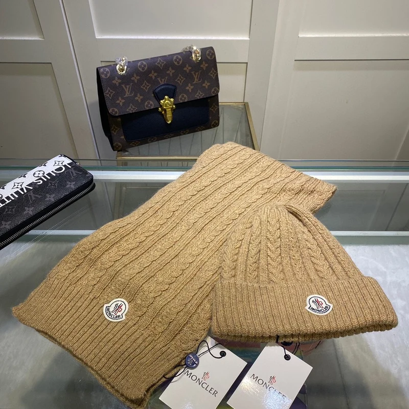 Knitted Hat & Scarf Set