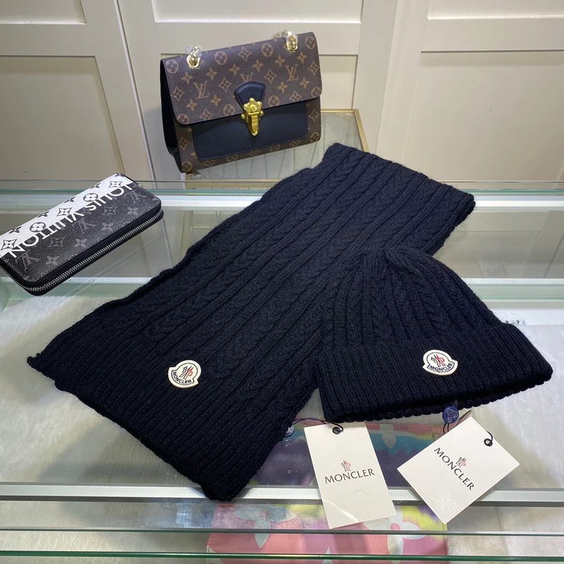 Knitted Hat & Scarf Set