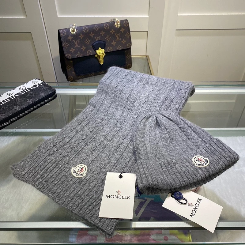 Knitted Hat & Scarf Set