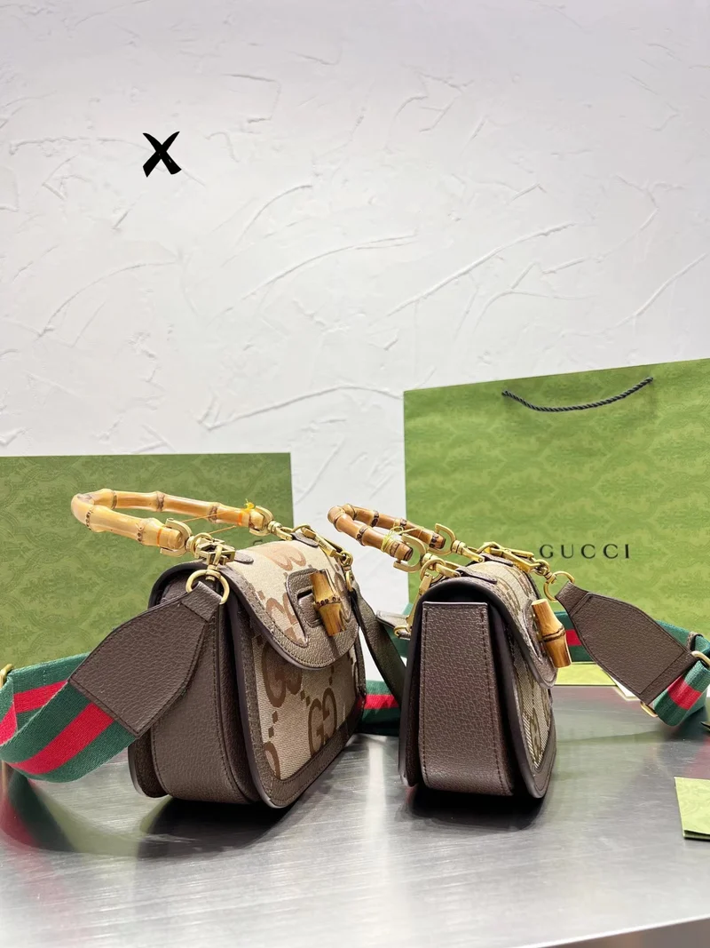 GIGI Shoulder Bag