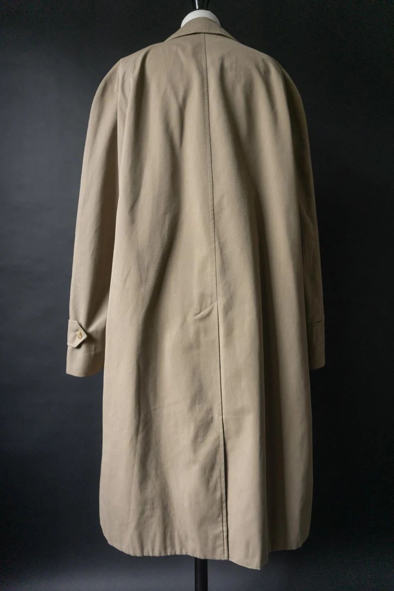 Vintage Burberry Car Coat in Beige, Made in England, M–XL