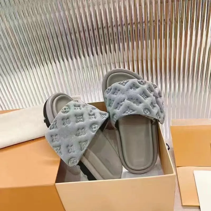 Elastic Suede Pillow Sliders