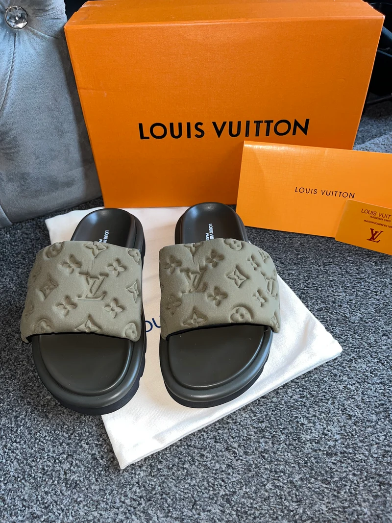 Elastic Suede Pillow Sliders