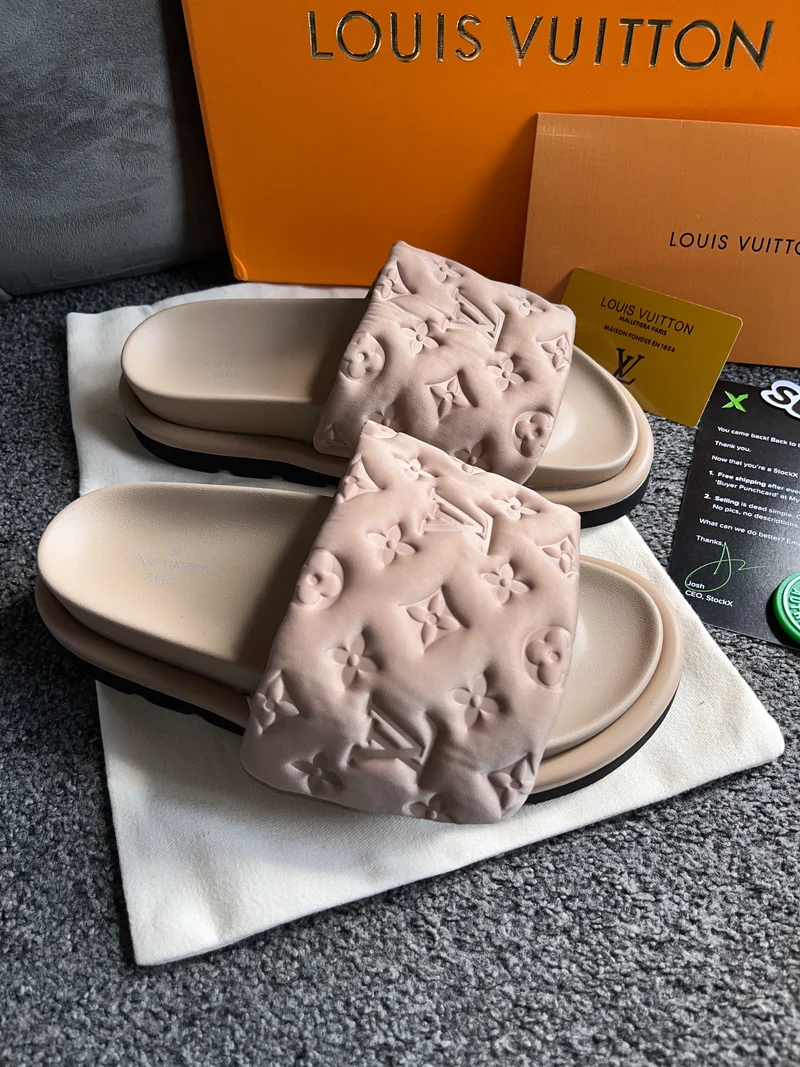 Elastic Suede Pillow Sliders