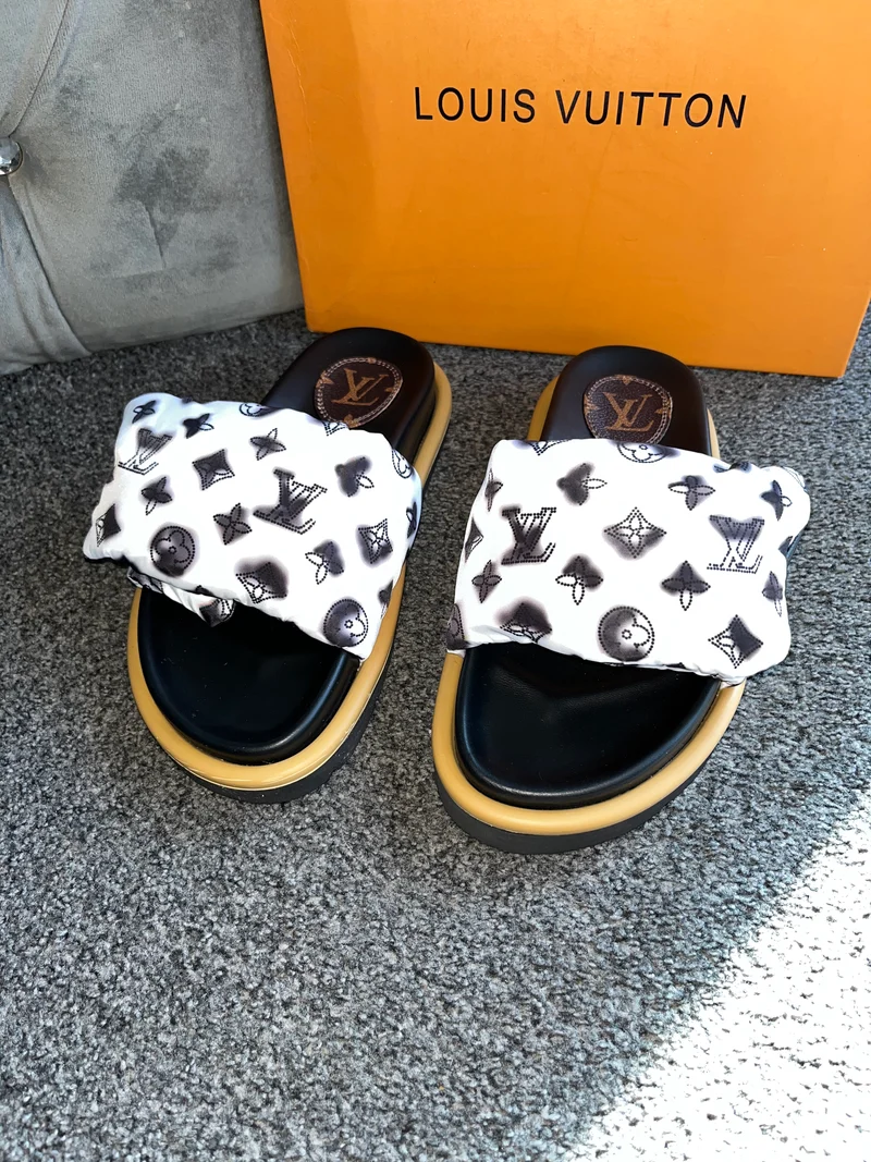Diamond Elastic Pillow Sliders