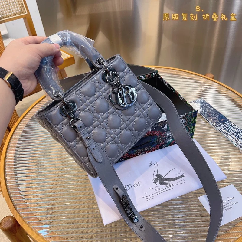 24cm Large Lady Bag