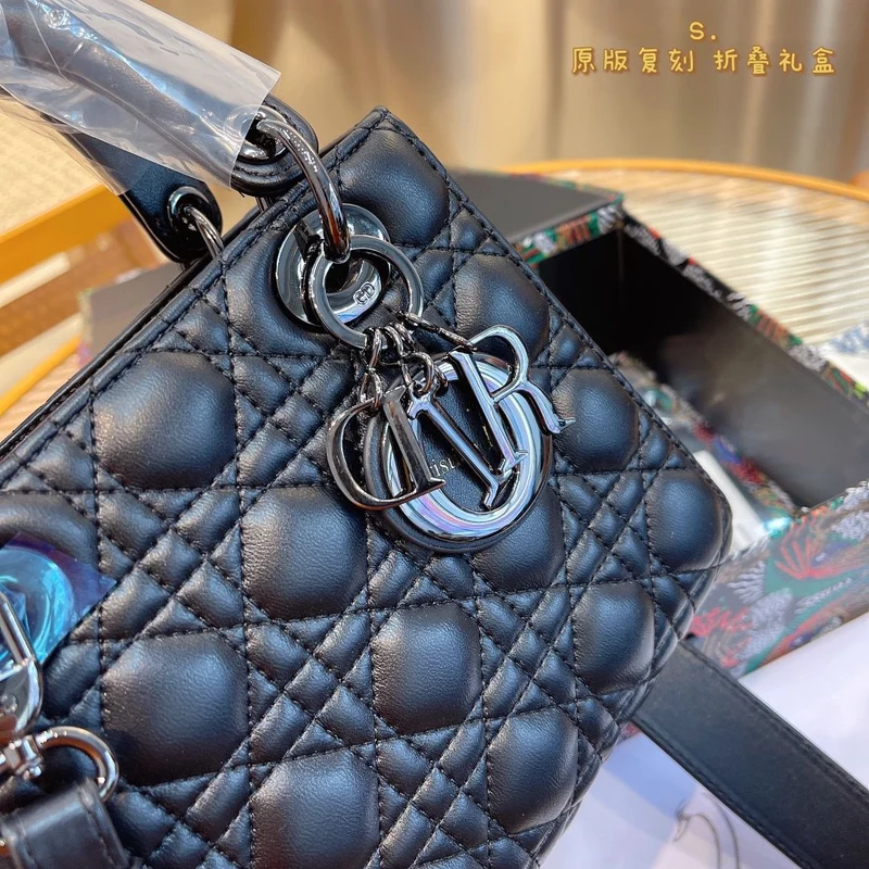 24cm Large Lady Bag