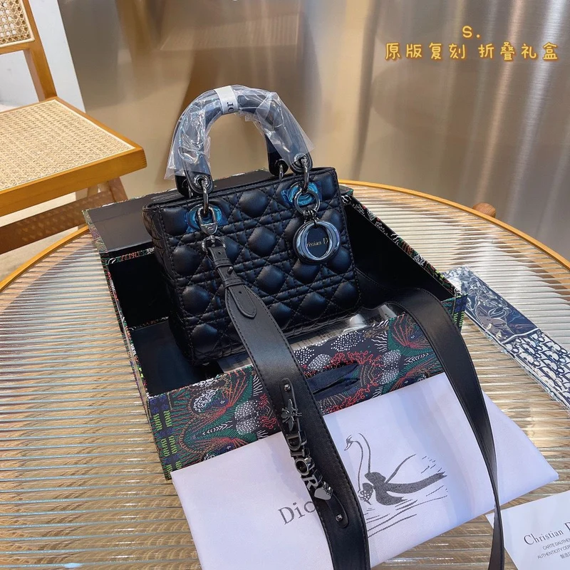 24cm Large Lady Bag