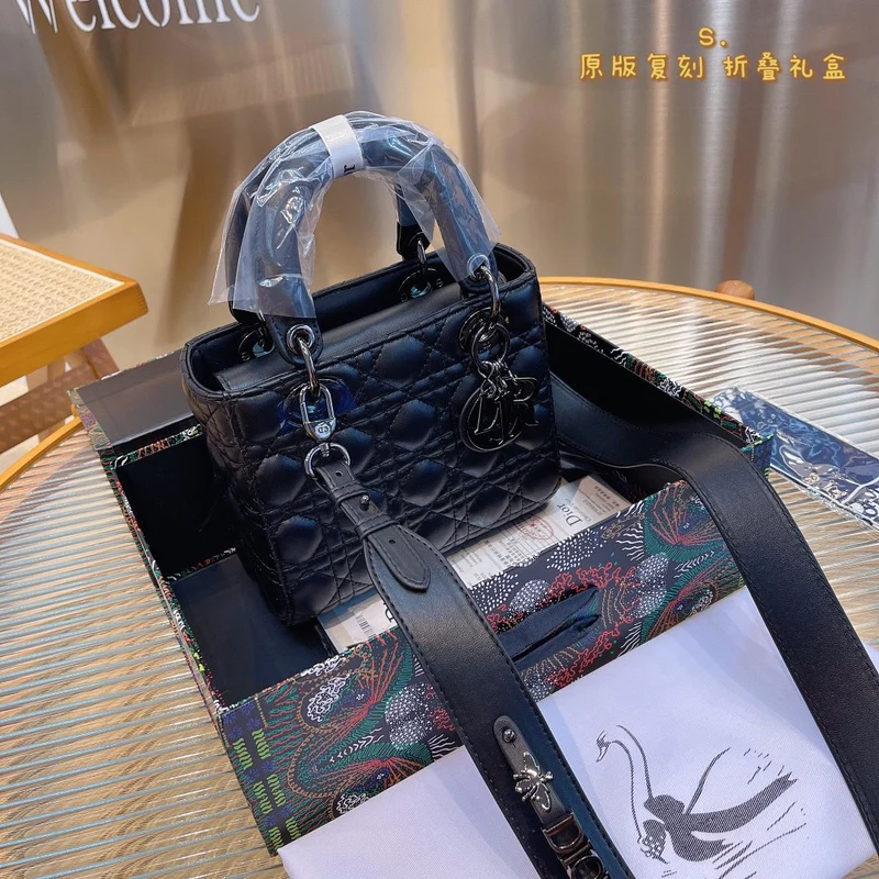 24cm Large Lady Bag