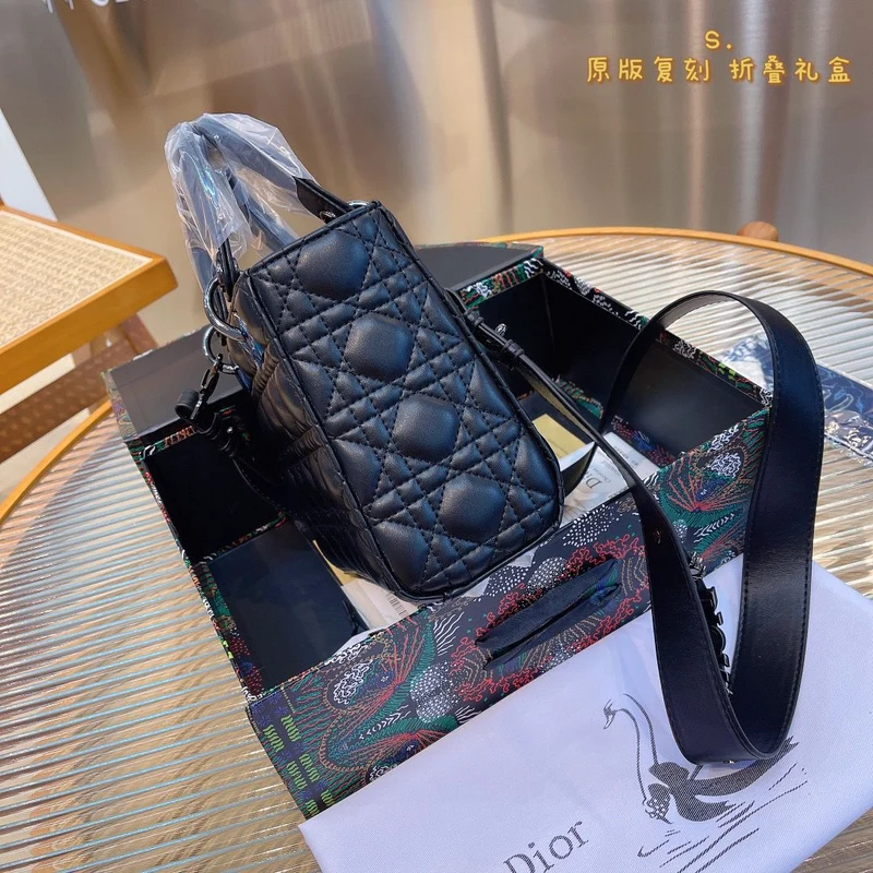 24cm Large Lady Bag