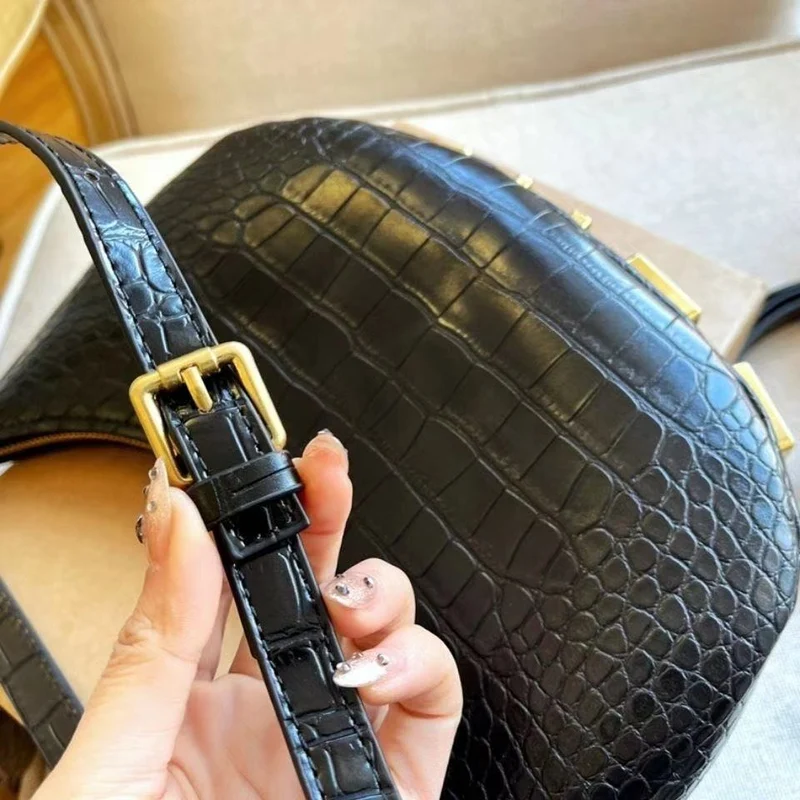 Circle Leather Bag
